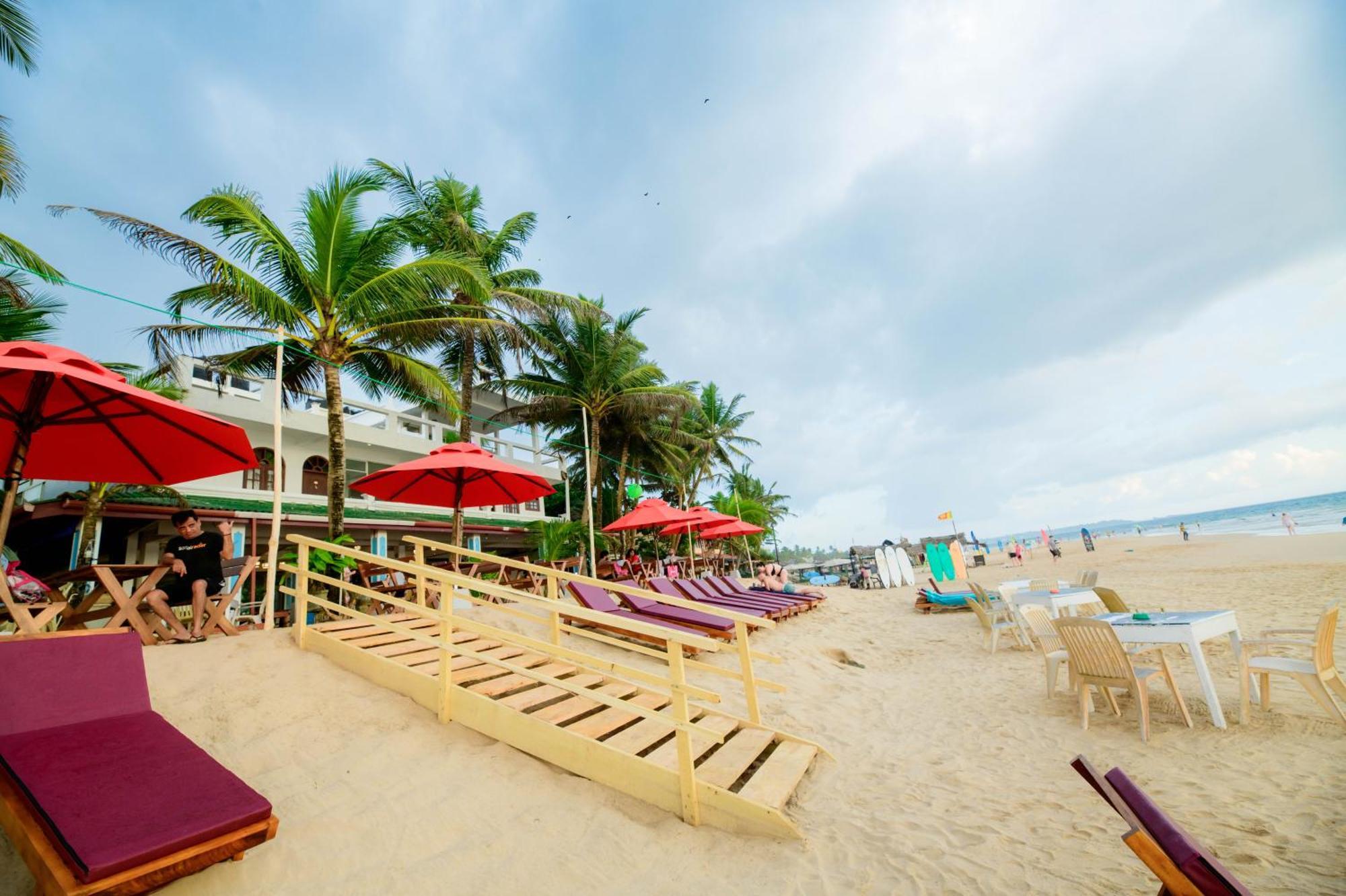היקדואה Royal Beach Hotel & Restaurant מראה חיצוני תמונה