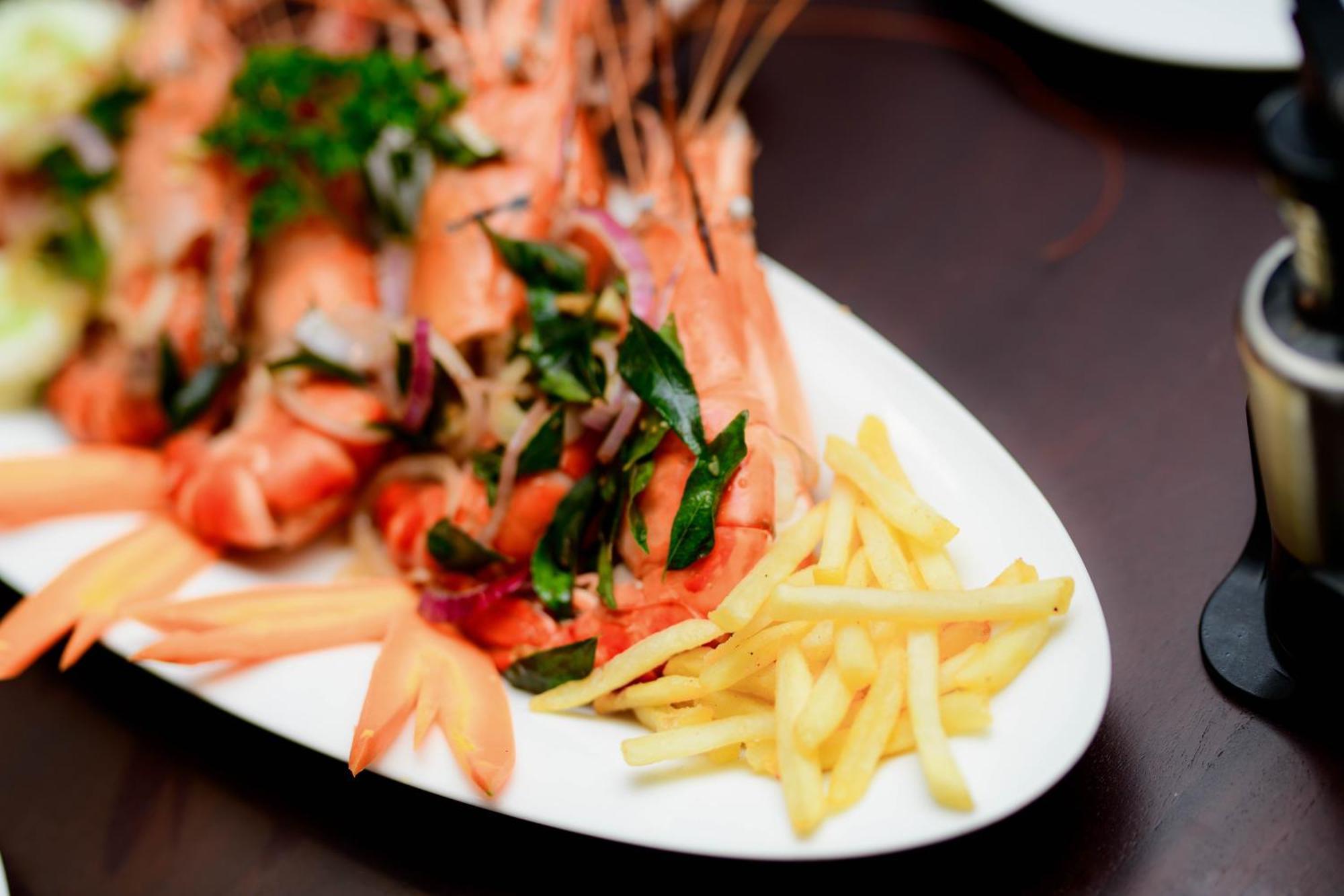היקדואה Royal Beach Hotel & Restaurant מראה חיצוני תמונה