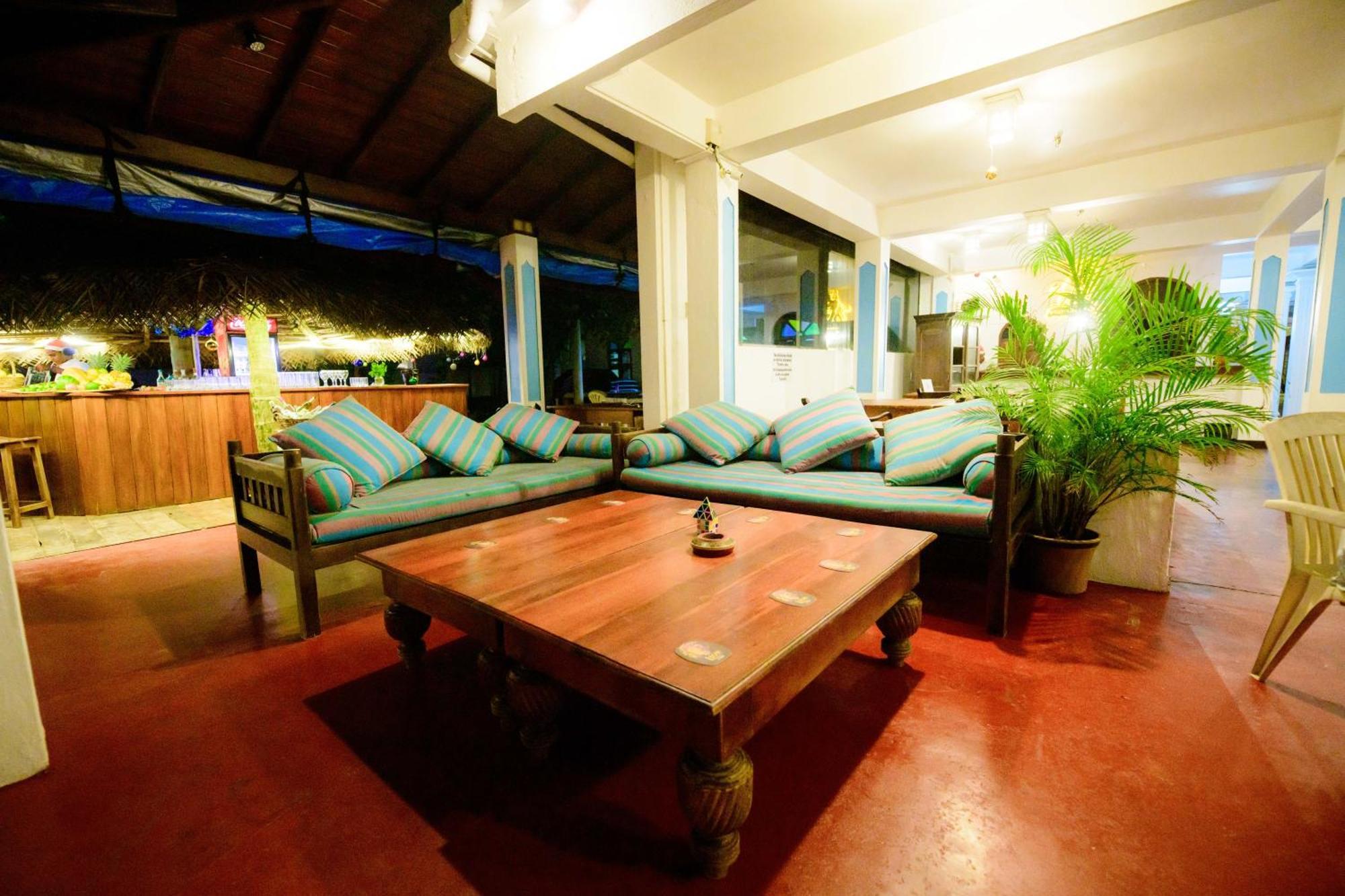 היקדואה Royal Beach Hotel & Restaurant מראה חיצוני תמונה